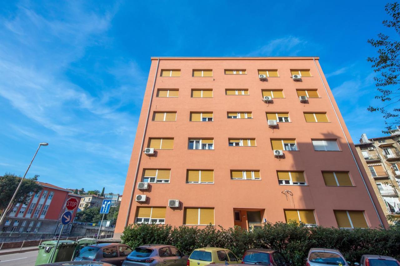 Apartment Colapis *